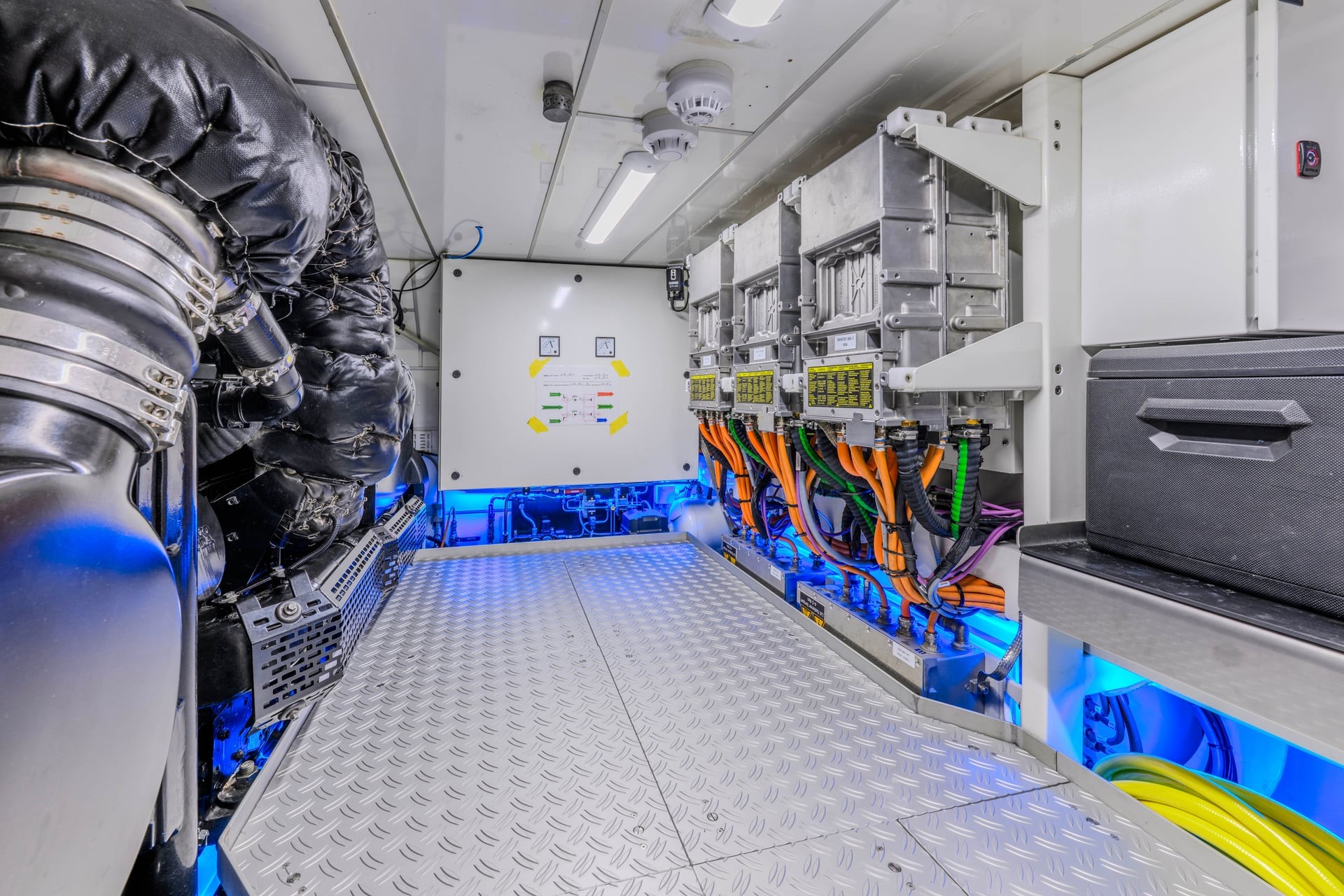 30-Royal Huisman FOFTEIN